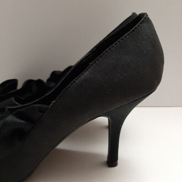 ANN MARINO Ruffle Detail Peep-Toe Slip-On High Heel Shoes Black Fabric Sz 9 M - Picture 10 of 16